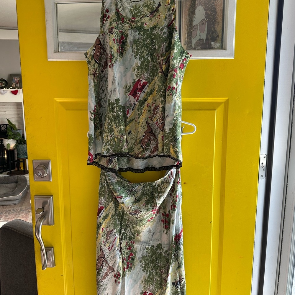 GAP Floral Print Dress with Lace Trim